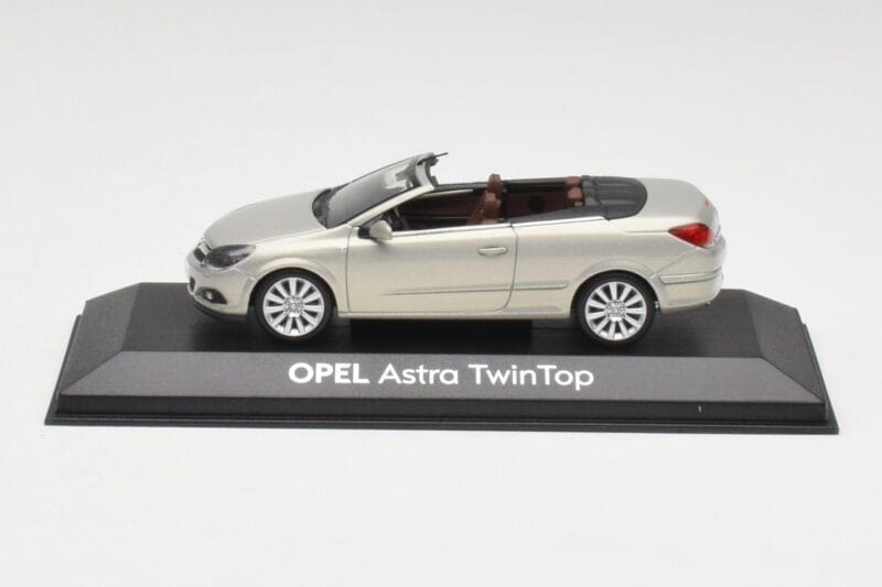 Opel Astra H Twin Top Sølv Minichamps 1:43 403045633 Metal