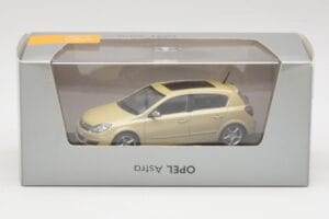 Opel Astra H Gul Metallic Minichamps 1:43 403043003 Metal — billede 4 af 4