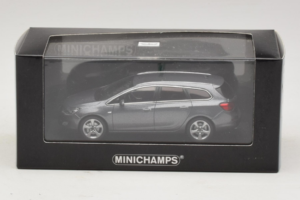 Opel Astra J Sports Tourer Minichamps 1:43 400049014 Metal — billede 4 af 4