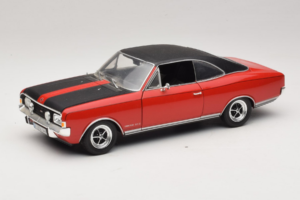 Opel Commodore GS/E Rød Revell 1:18 8826 Metal