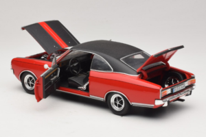 Opel Commodore GS/E Rød Revell 1:18 8826 Metal — billede 5 af 8