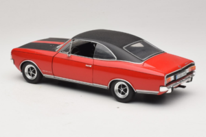 Opel Commodore GS/E Rød Revell 1:18 8826 Metal — billede 7 af 8