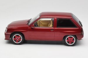 Opel Corsa A Custom Rød MCG 1:18 MCG18433 Metal — billede 3 af 6