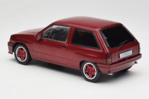 Opel Corsa A Custom Rød MCG 1:18 MCG18433 Metal — billede 5 af 6
