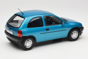 Opel Corsa B Blue Metallic MCG 1:18 MCG18514 Metal — billede 2 af 6