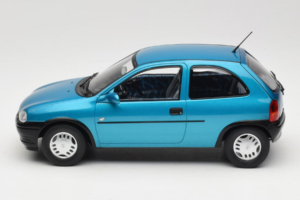 Opel Corsa B Blue Metallic MCG 1:18 MCG18514 Metal — billede 3 af 6