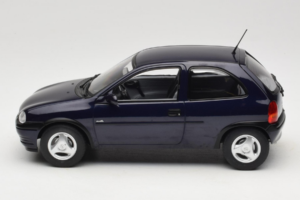 Opel Corsa B Dark Blue Metallic MCG 1:18 MCG18905 Metal — billede 3 af 6