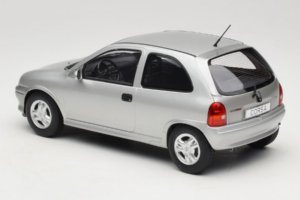 Opel Corsa B Grey Metallic MCG 1:18 MCG18515 Metal — billede 5 af 6