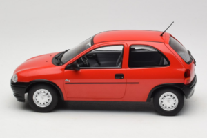 Opel Corsa B Rød MCG 1:18 MCG18513 Metal — billede 3 af 6