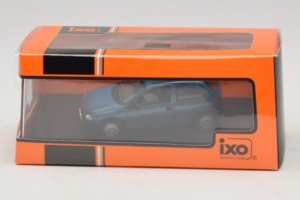 Opel Corsa B Swing Blå IXO 1:43 CLC581N Metal — billede 4 af 4
