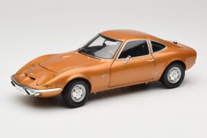 Opel GT Guld Minichamps 1:18 180049025 Metal