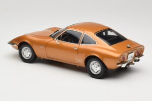 Opel GT Guld Minichamps 1:18 180049025 Metal — billede 7 af 8