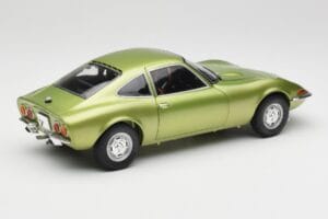 Opel GT Green Metallic Minichamps 1:18 180049029 Metal — billede 3 af 8