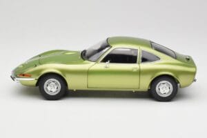 Opel GT Green Metallic Minichamps 1:18 180049029 Metal — billede 4 af 8