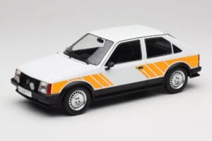 Opel Kadett D SR Hvid med Gul Dekor MCG 1:18 MCG18534 Metal