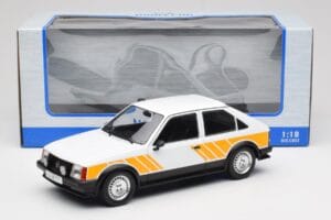 Opel Kadett D SR Hvid med Gul Dekor MCG 1:18 MCG18534 Metal — billede 6 af 6