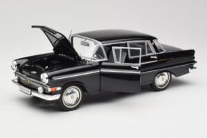 Opel Kapitan P1 Sort Revell 1:18 08822 Metal — billede 2 af 8