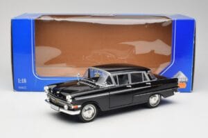 Opel Kapitan P1 Sort Revell 1:18 08822 Metal — billede 8 af 8