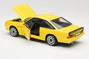 Opel Manta B GT/E Gul Revell 1:18 08421 Metal — billede 5 af 8