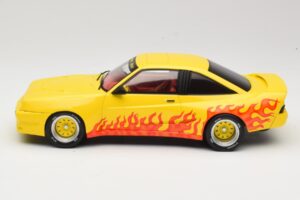 Opel Manta B Mattig Gul med Flamme MCG 1:18 MCG18115 Metal — billede 3 af 6