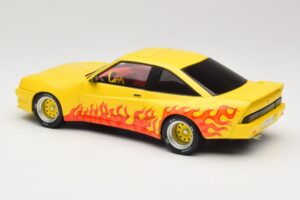 Opel Manta B Mattig Gul med Flamme MCG 1:18 MCG18115 Metal — billede 5 af 6