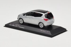 Opel Meriva B Sølv Metallic Minichamps 1:43 400040000 Metal — billede 3 af 4