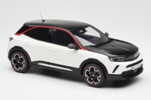 Opel Mokka-E GS Line Jada Hvid Otto 1:18 OT1045 Resin — billede 4 af 6