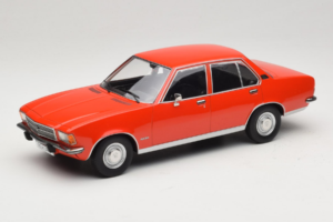 Opel Rekord D Rød MCG 1:18 MCG18563 Metal