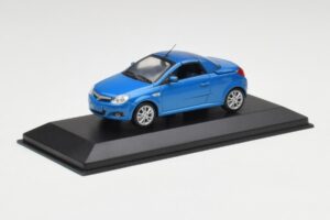 Opel Tigra Twin Top Blå Minichamps 1:43 919084 Metal — billede 2 af 4