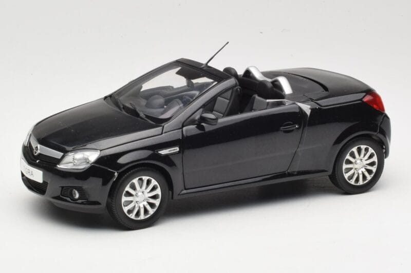 Opel Tigra TwinTop B Sort Norev 1:18 183600 Metal