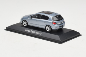 Opel Astra H Blue Metallic Minichamps 1:43 ASTRA004 Metal — billede 3 af 4
