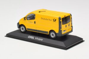 Opel Vivaro A Deutsche Post Minichamps 1:43 430040562 Metal — billede 3 af 4