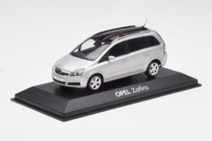 Opel Zafira B Sølv Minichamps 1:43 1799109 Metal — billede 2 af 4