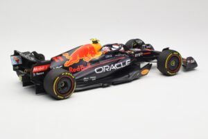 Oracle Red Bull Racing RB18 #11 S. Perez Miami GP 2022 Minichamps 1:18 110220511 Metal — billede 2 af 6
