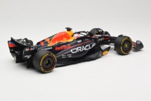 Oracle Red Bull Racing RB19 #1 M. Verstappen Winner Italian GP 2023 Minichamps 1:18 110231501 Metal — billede 2 af 6