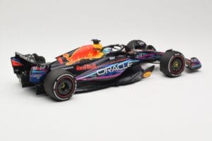 Oracle Red Bull Racing RB19 #1 M. Verstappen Winner Miami GP 2023 Minichamps 1:18 110230501 Metal — billede 2 af 6