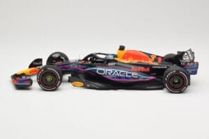 Oracle Red Bull Racing RB19 #1 M. Verstappen Winner Miami GP 2023 Minichamps 1:18 110230501 Metal — billede 3 af 6