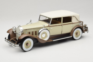 Packard Brewster Hvid Signature Models 1:18 PACKARD001 Metal