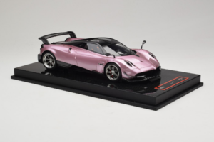 Pagani Huayra BC Pearl Pink AB Models 1:18 REMC032 Resin — billede 4 af 7