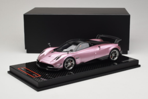 Pagani Huayra BC Pearl Pink AB Models 1:18 REMC032 Resin — billede 7 af 7