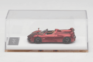 Pagani Huayra Roadster Tricolore Rød Henson & Heaven 1:64 PHRTR01 Metal — billede 6 af 7
