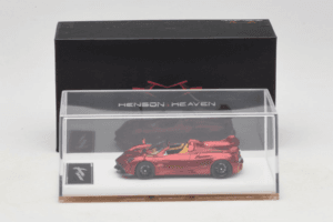 Pagani Huayra Roadster Tricolore Rød Henson & Heaven 1:64 PHRTR01 Metal — billede 7 af 7