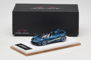 Pagani Huayra Tricolore Roadster Blå Henson & Heaven 1:64 PHTRB01 Resin — billede 8 af 8