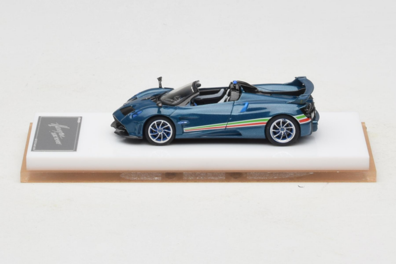 Pagani Huayra Tricolore Roadster Blå Henson & Heaven 1:64 PHTRB01 Resin