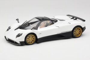 Pagani Zonda F Hvid Mondo Motors 1:18 157655 Metal
