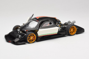 Pagani Zonda R Revolucion Hvid AUTOart 1:18 78262 Metal — billede 2 af 8