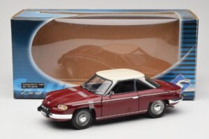 Panhard 24 CT Rød Solido 1:18 1832500 Metal — billede 8 af 8