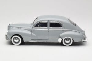 Peugeot 203 Gris Clair Solido 1:18 8145 Metal — billede 4 af 8