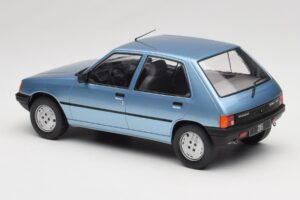 Peugeot 205 Blå MCG 1:18 MCG18491 Metal — billede 5 af 6