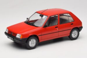 Peugeot 205 Rød MCG 1:18 MCG18492 Metal